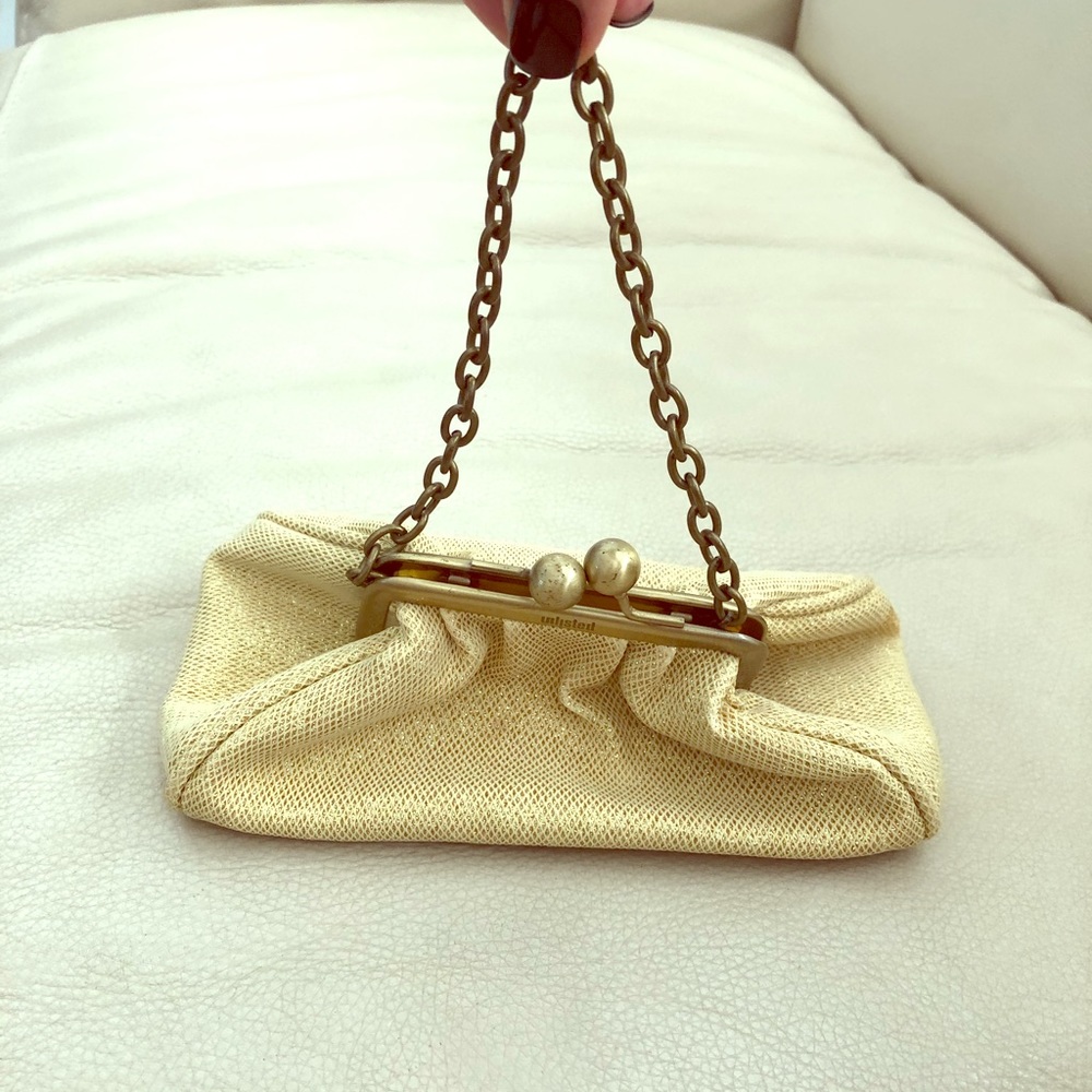 Small clutch